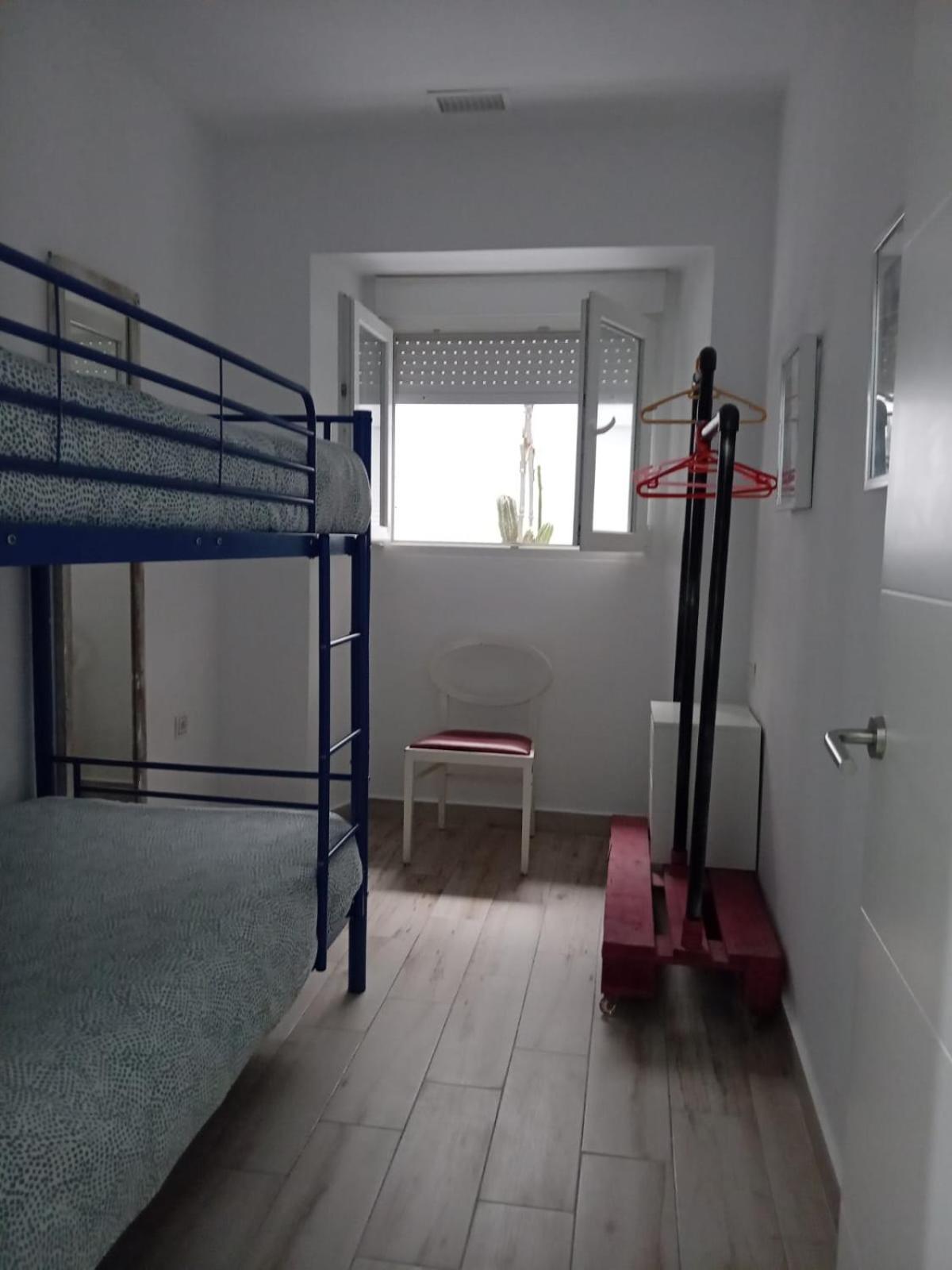 Apartamento Veedor 19 Dias Y Muchas Noches Cadiz Bagian luar foto